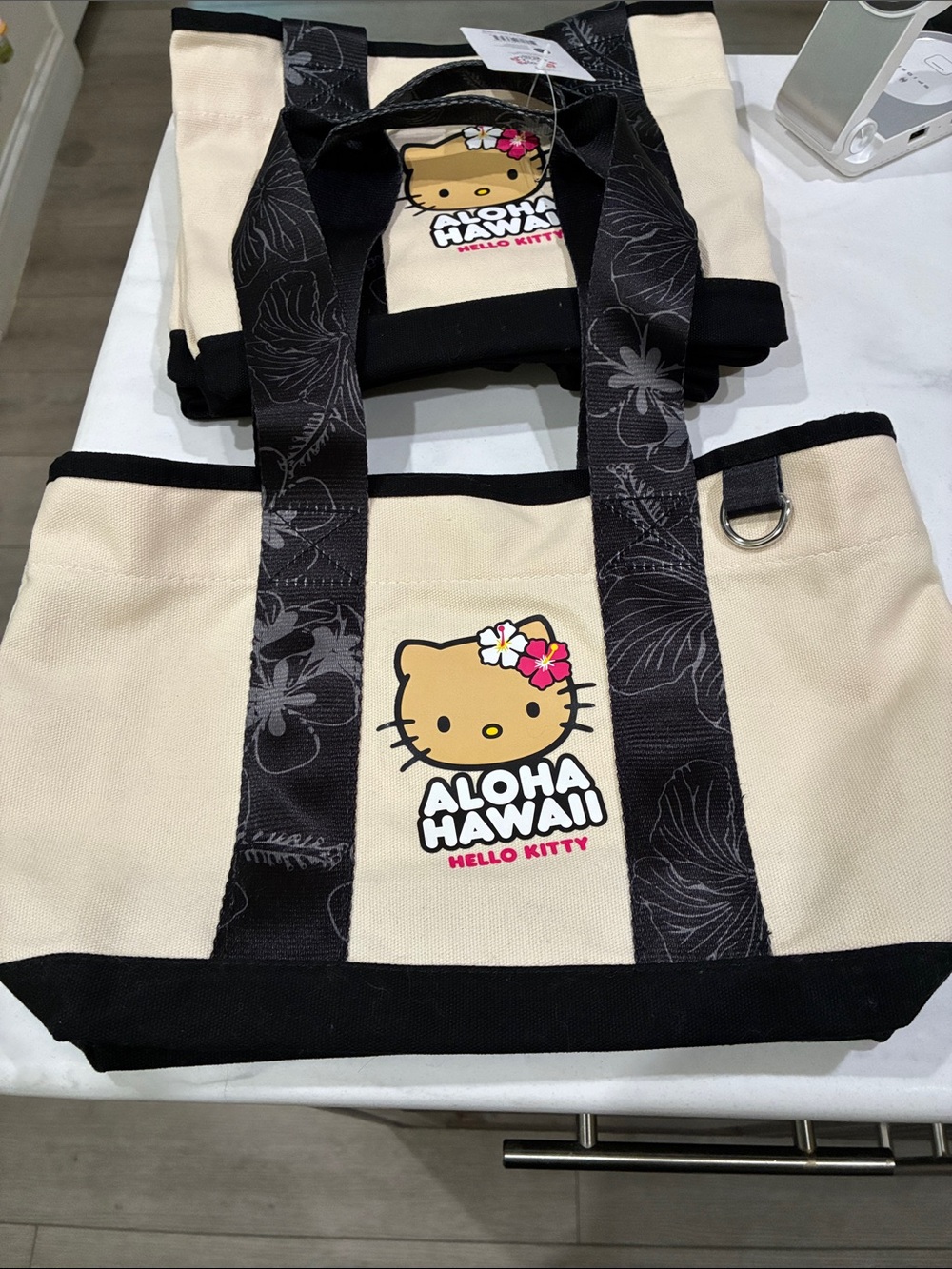 Hello Kitty Aloha Hawaii Canvas Tote - Cream & Black